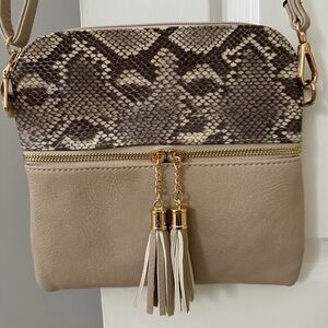 Crossbody - NEW